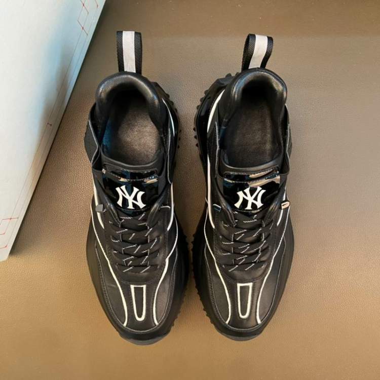 Picture of Alexander McQueen Shoes _SKUAlexanderMcQueensz35-45mnw0401258